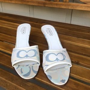 VINTAGE Blue/White “C” Coach Heels Size 8.5